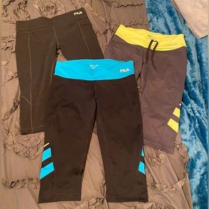 Athletic leggings Capri bundle